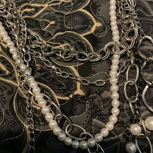 Women’s necklace several strands 1 piece gorgeous elegant accessories stacked